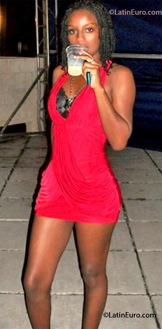 Date this sensual Jamaica girl Venic from St. Ann JM1261