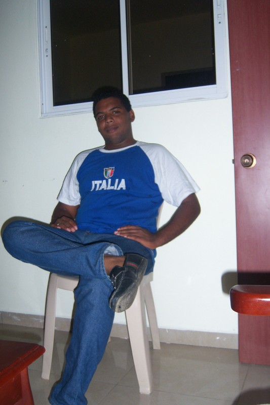 Date this tall Dominican Republic man Kevin from Nagua DO16793