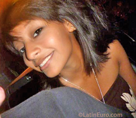 Date this charming Nicaragua girl Valeria from Masaya NI146
