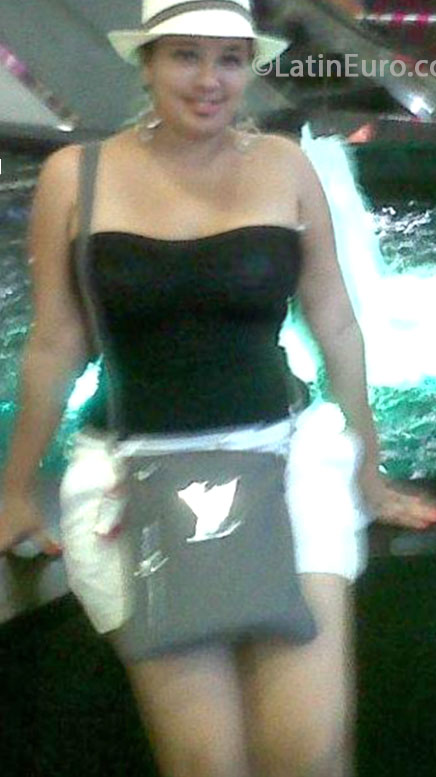 Date this happy Colombia girl Marcela from Medellin CO13699