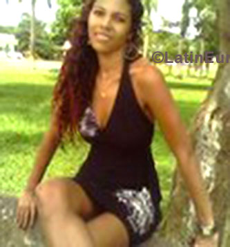 Date this sensual Brazil girl Marcela from Alto Paraiso BR8034