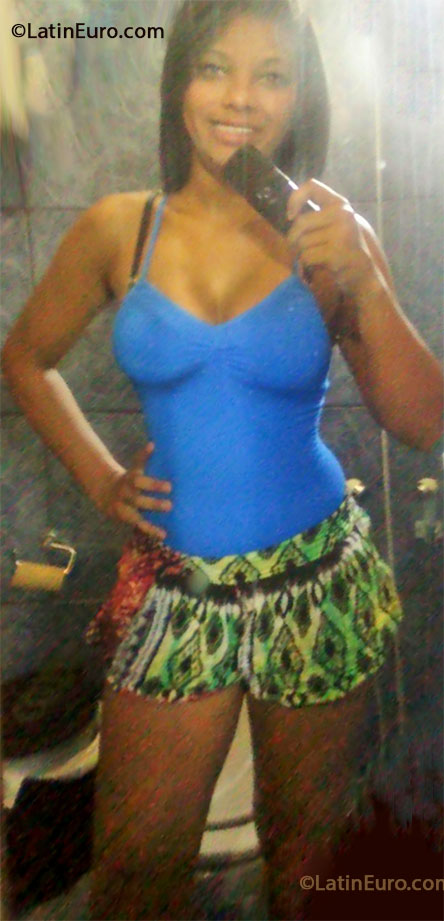 Date this fun Brazil girl Leticia from Campinas BR8693