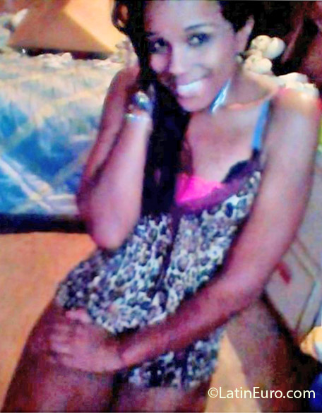 Date this sultry Colombia girl Andre from Medellin CO13883