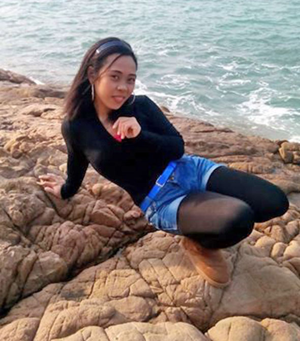 Date this happy Hong Kong girl Pearli from Hong Kong HK9