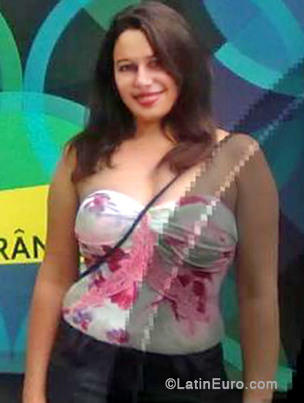 Date this funny Brazil girl Hilda from Barbacena BR8145