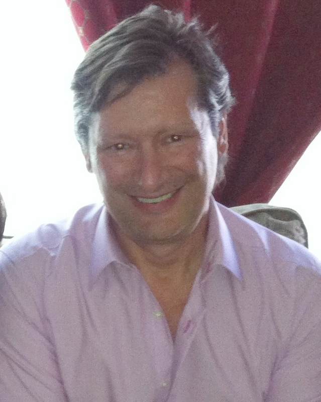 Date this georgeous Canada man Alain from Montreal CA596