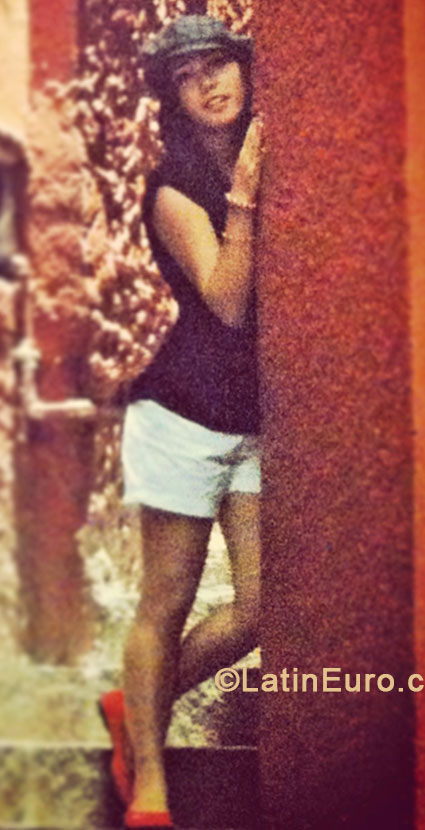 Date this funny Venezuela girl Paulina from  MX1234