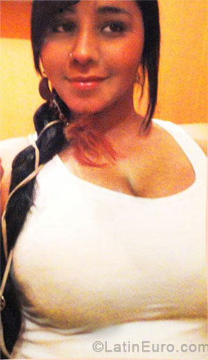 Date this fun Brazil girl Natasha from Barrinha BR8219