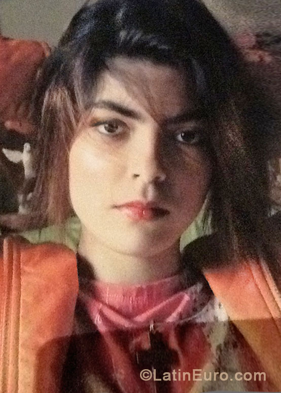 Date this foxy Brazil girl Danielle from Rio De Janeiro BR8226