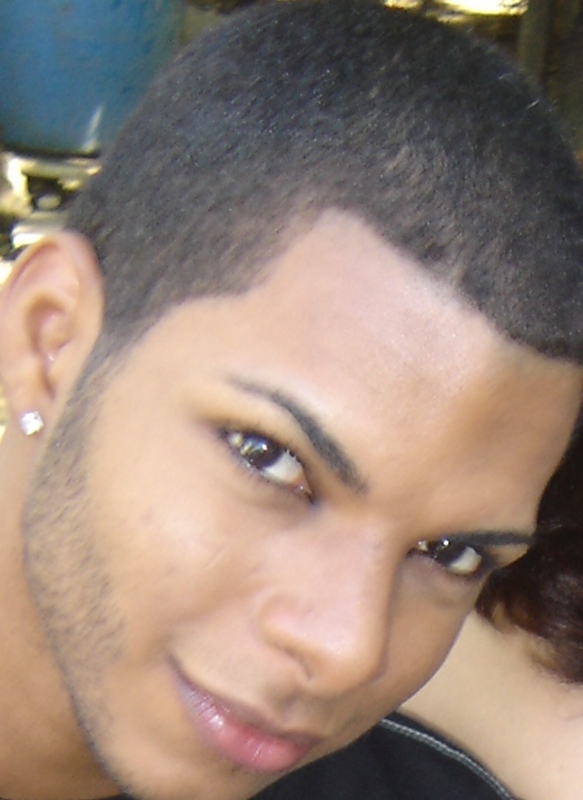 Date this voluptuous Dominican Republic man Cesar from Santo Domingo DO17782