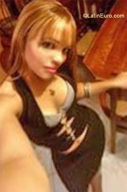 Date this attractive Dominican Republic girl Jazmin from Santo Domingo DO55744