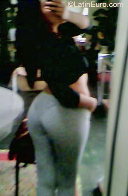 Date this cute Peru girl Kiara from Lima PE854