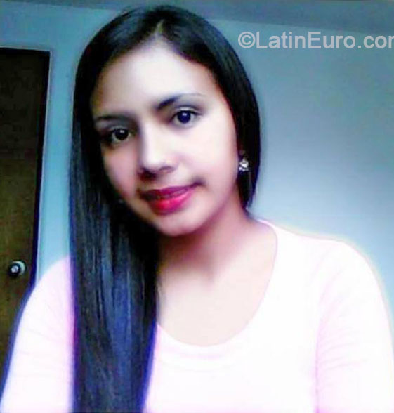 Date this tall Colombia girl Marlyn from Pamplona CO14544