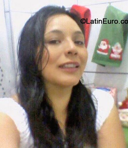 Date this stunning Peru girl Lileye from Lima PE863