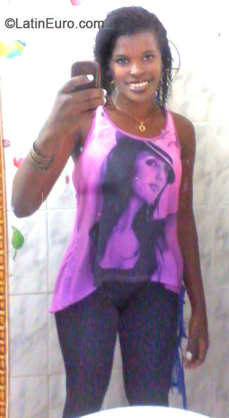 Date this young Brazil girl Sulane from Rio De Janeiro BR8373
