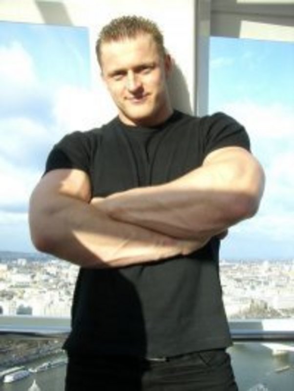 Date this attractive United Kingdom man Jarekkubala from Bristol GB739