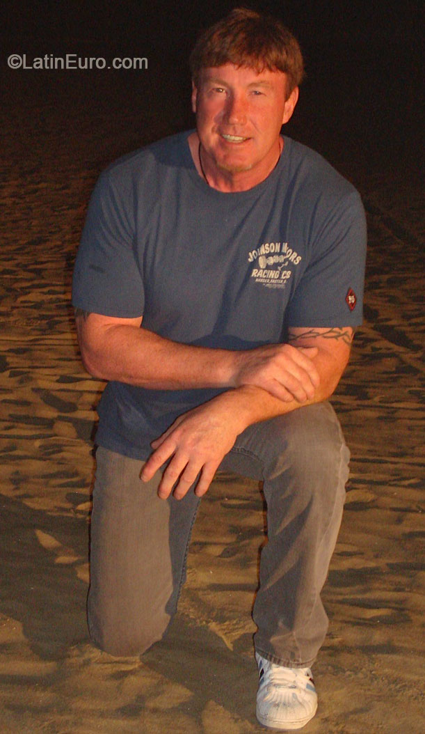 Date this nice looking United States man John5 from New York US16066