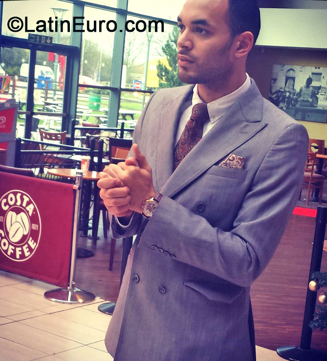 Date this charming United Kingdom man Karlitto from London GB741