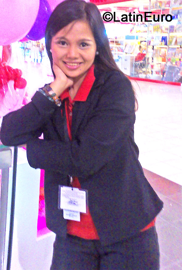 Date this pretty Philippines girl Mylyn from Manila PH602