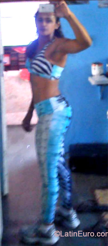 Date this pretty Brazil girl Lucimar from Campinas BR8481