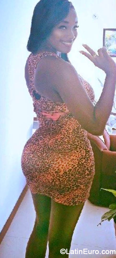 Date this passionate Colombia girl Janny from Cali CO16676