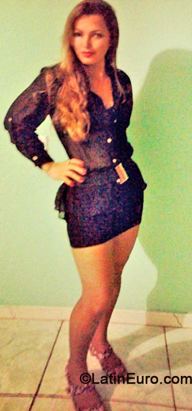 Date this georgeous Brazil girl Joela from Jaru BR8533