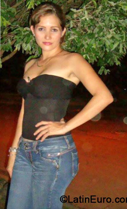 Date this young Colombia girl Karina from Monteria CO14841