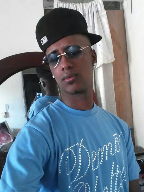 Date this lovely Dominican Republic man Estarlin from Santo Domingo DO18441