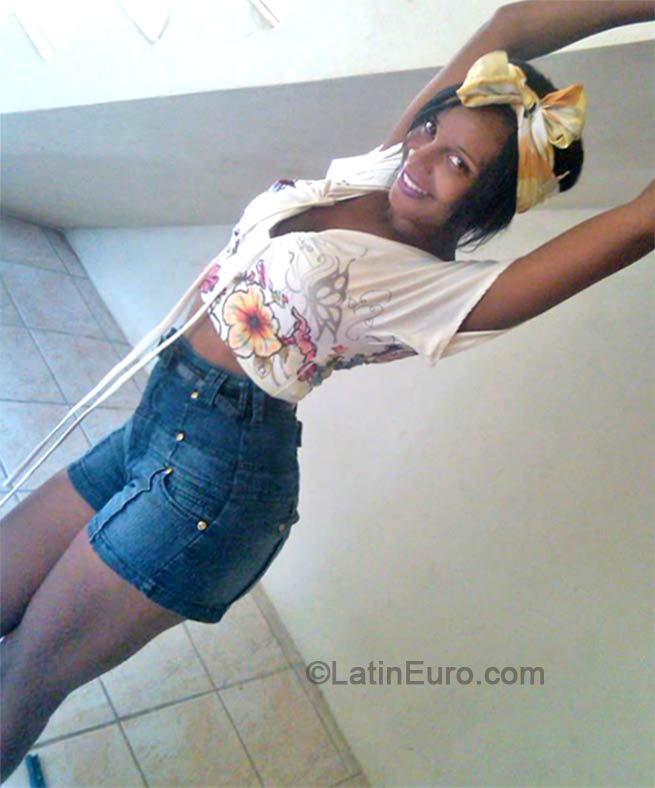 Date this funny Jamaica girl Colleen from Clarendon JM1552