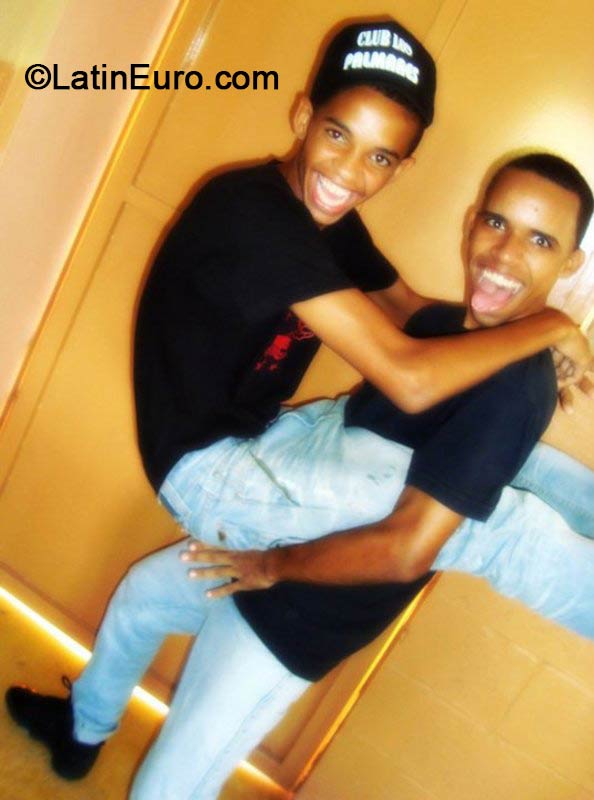 Date this sultry Dominican Republic man Anthonys from Santo Domingo DO18501