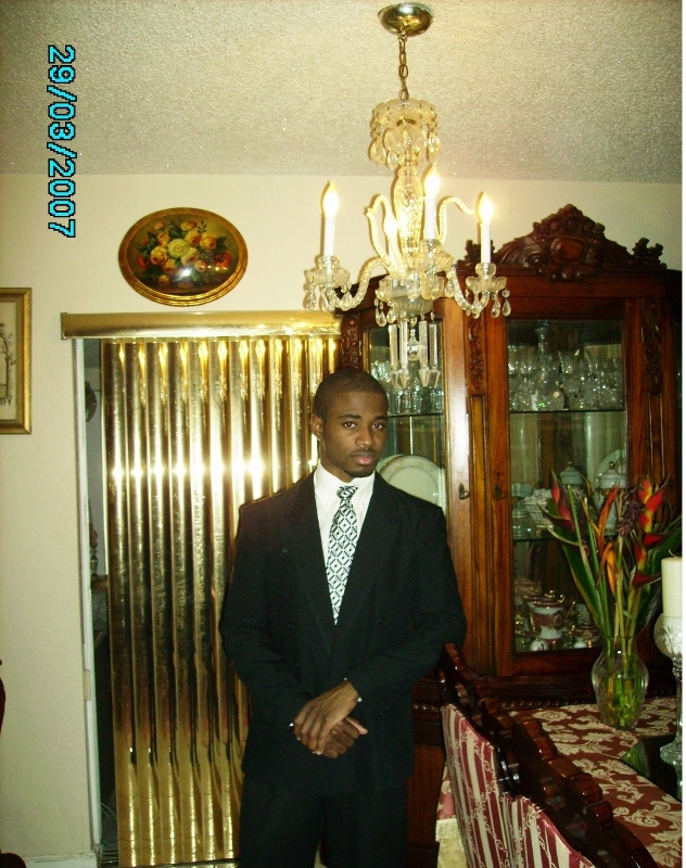 Date this sensual United States man Lover28 from Miami US14884