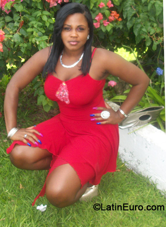 Date this athletic Jamaica girl Tanesha from Montego Bay JM1591
