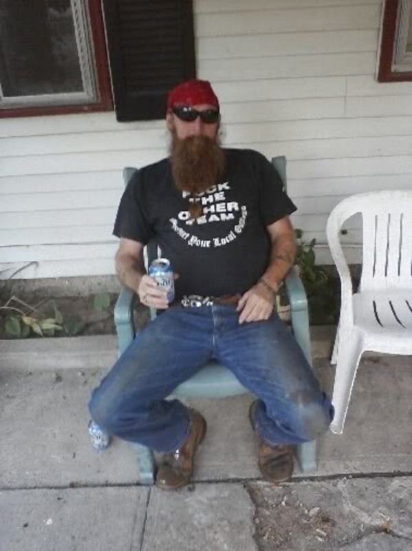 Date this good-looking United States man Thenibbler1 from Indianapolis US14904