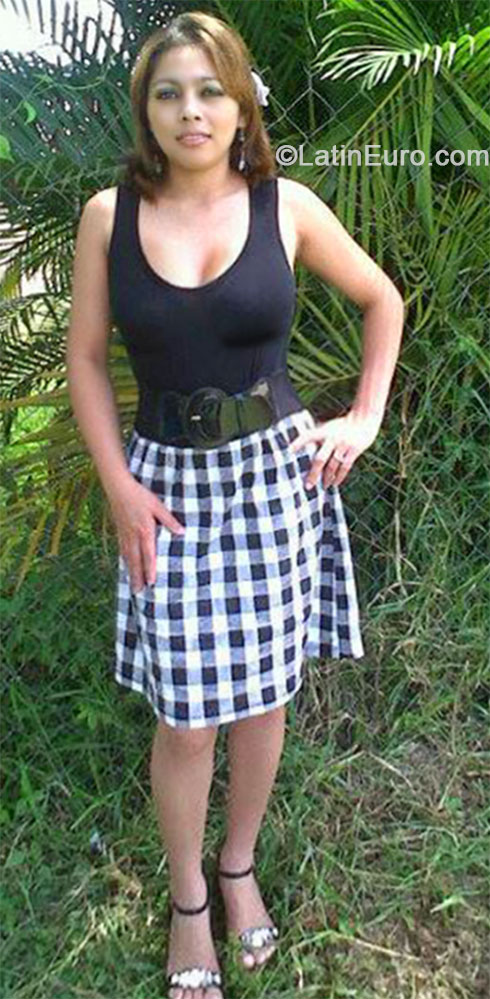 Date this gorgeous Honduras girl MARICELA AMADOR from Villanueva HN951