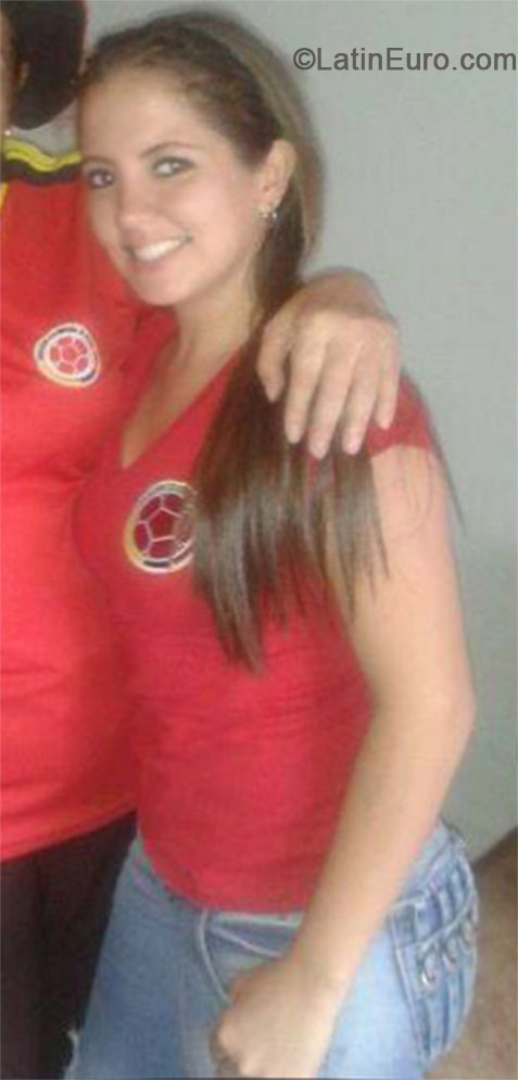 Date this tall Colombia girl Karen from Cali CO15160