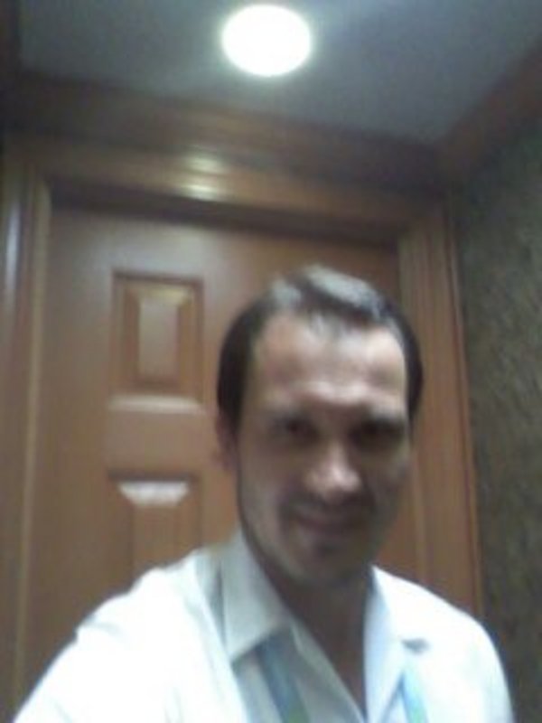 Date this nice looking United States man Flamingos from Miami Beach US14956