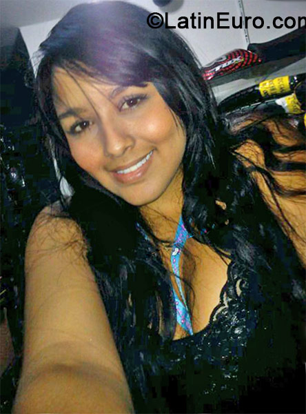 Date this exotic Colombia girl KAREN from Barranquilla CO15171