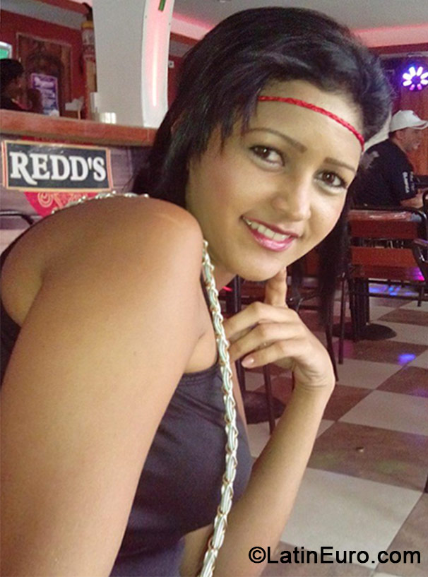 Date this foxy Colombia girl July from Barranquilla CO15173