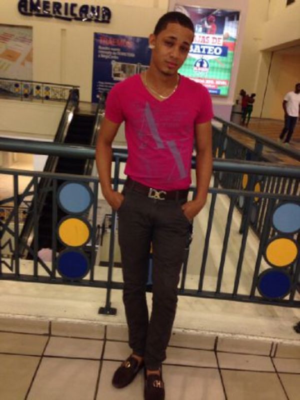 Date this gorgeous Dominican Republic man Bladimir from Santo Domingo DO19000