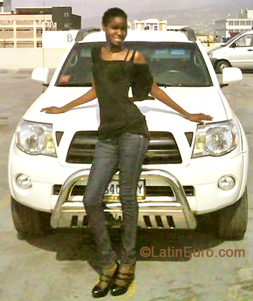 Date this pretty Jamaica girl Shawna from Kingston JM1677