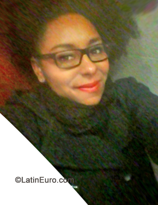 Date this exotic Brazil girl Cinthia from São Paulo BR8804