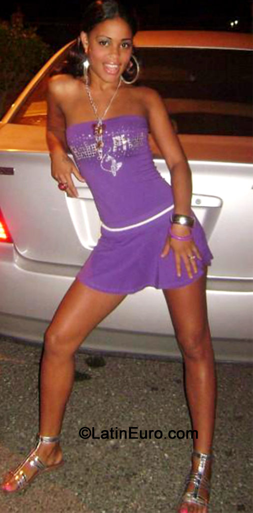 Date this sultry Jamaica girl Trudan from Kingston JM1713