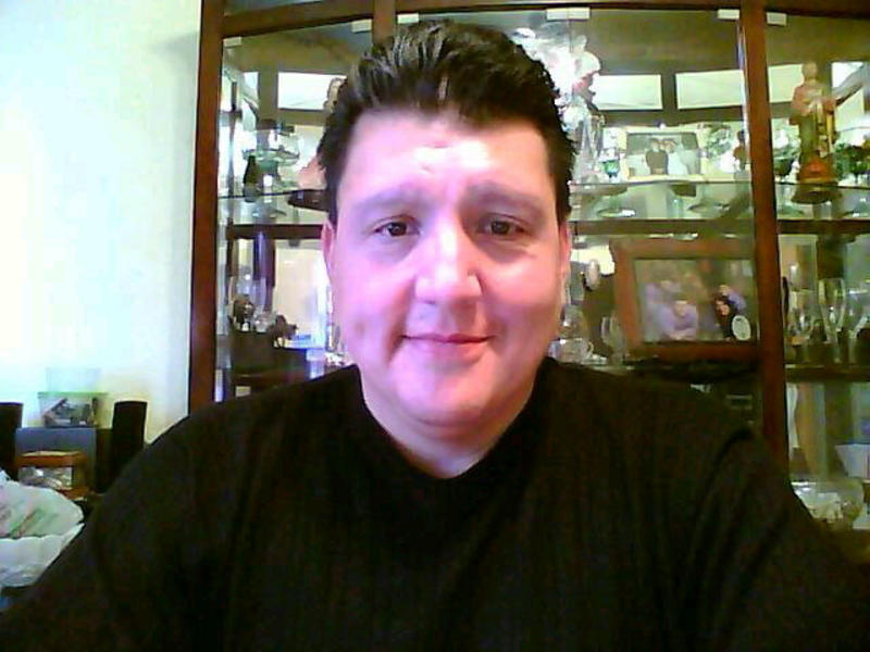 Date this passionate United States man Humberto from Hickory Hills US15071