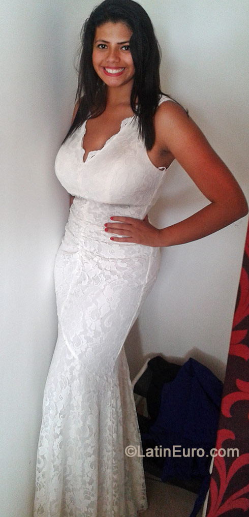 Date this cute Costa Rica girl Maria from San Jose CR298