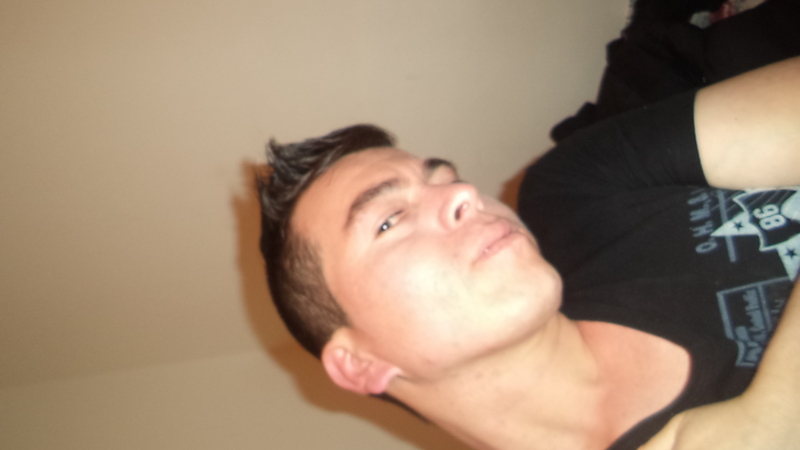 Date this foxy Colombia man Eduardo ordoez from Bogota CO15345