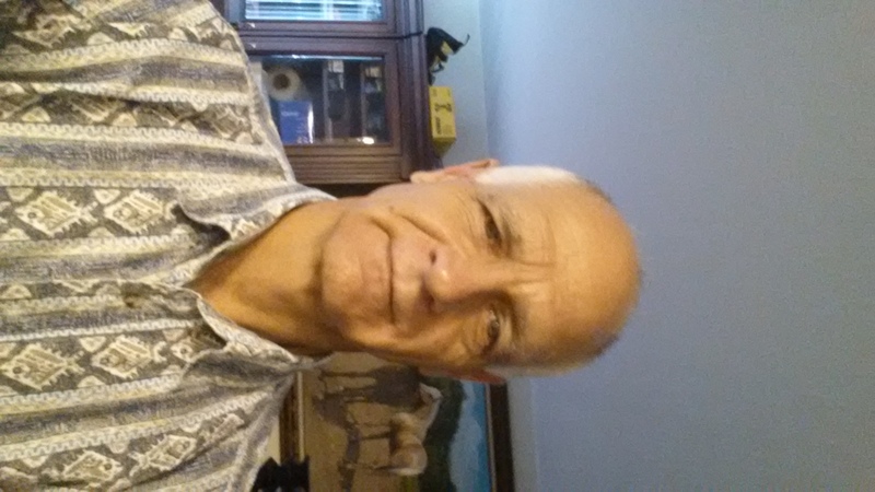 Date this georgeous United States man Nosquarehere from Westmont US15094