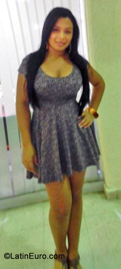 Date this exotic Colombia girl Wendy from Cartagena CO15370