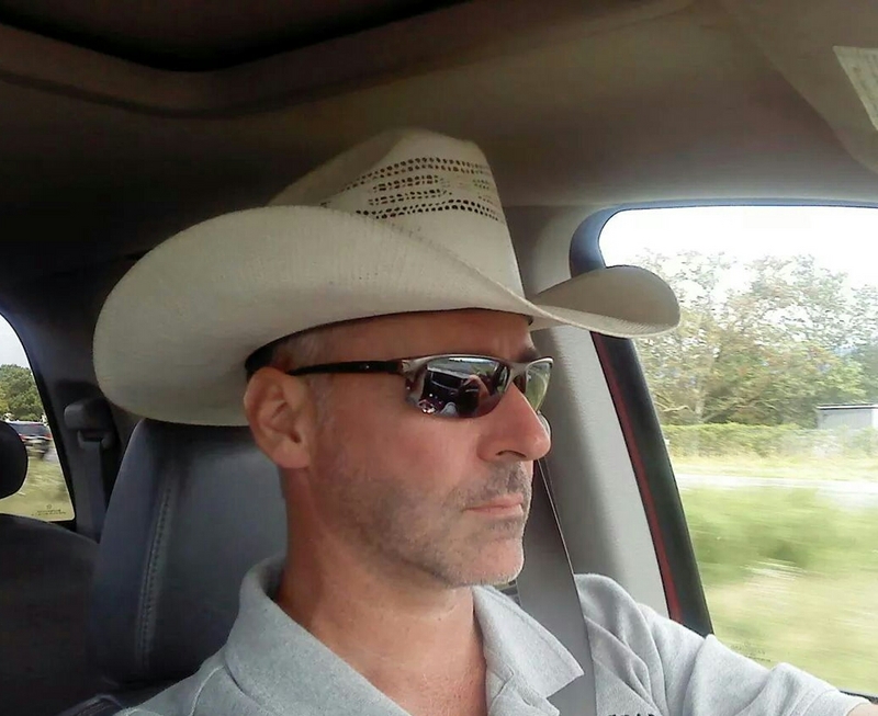 Date this young United States man Ram1mil from Middleburg US15187