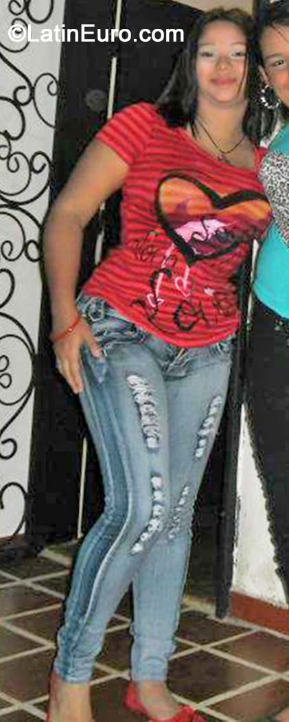 Date this foxy Venezuela girl Karly from Ciudad Guayana VE295