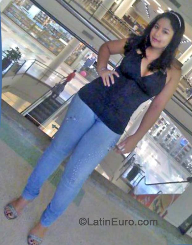 Date this funny Colombia girl Andrea from Cucuta CO15564